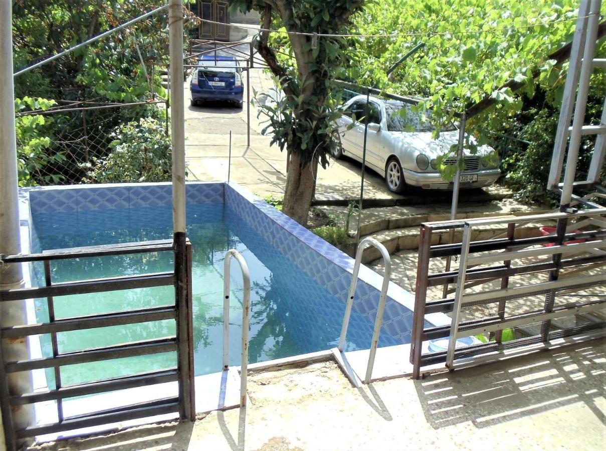 Apartment Beso Kutaisi Exterior photo